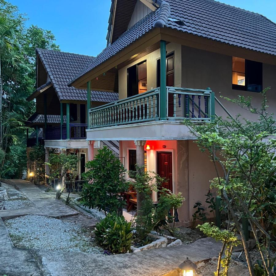 Kata Villa Merit Hill Bungalows Karon Dış mekan fotoğraf