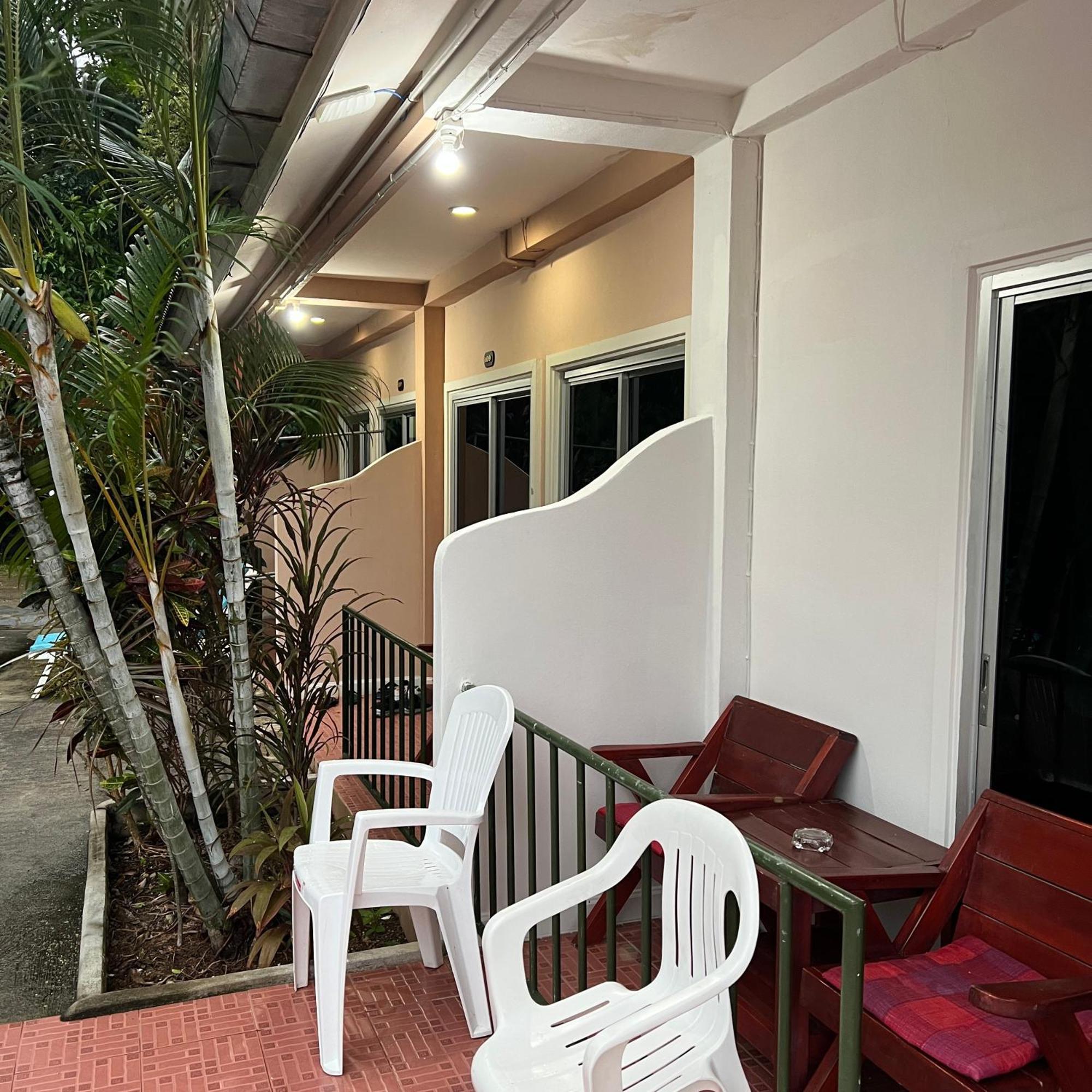 Kata Villa Merit Hill Bungalows Karon Dış mekan fotoğraf