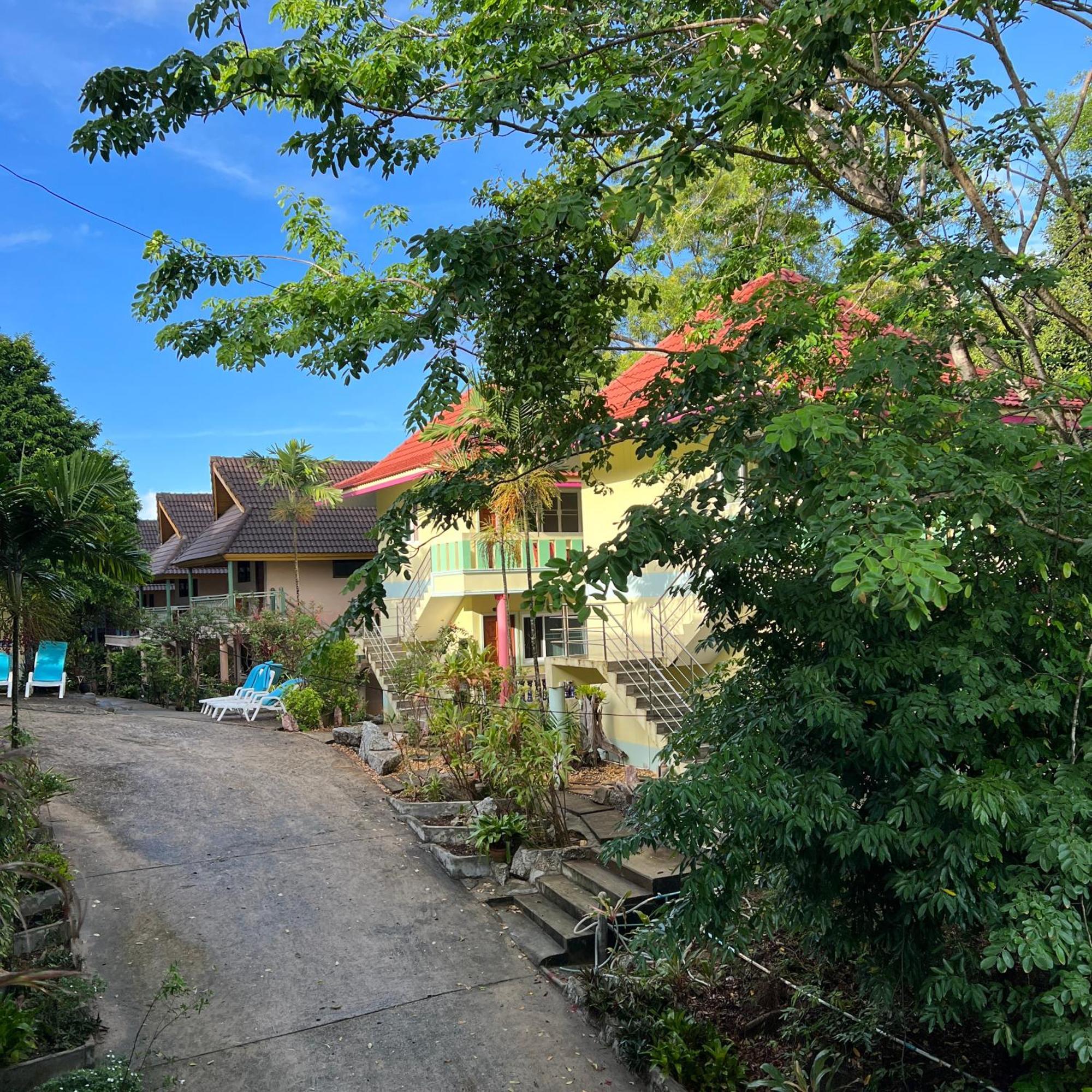Kata Villa Merit Hill Bungalows Karon Dış mekan fotoğraf